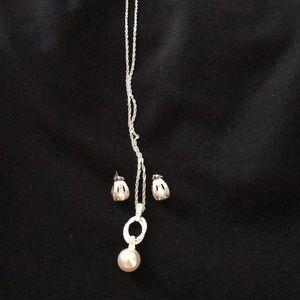 Silver pearl necklace and earrings set